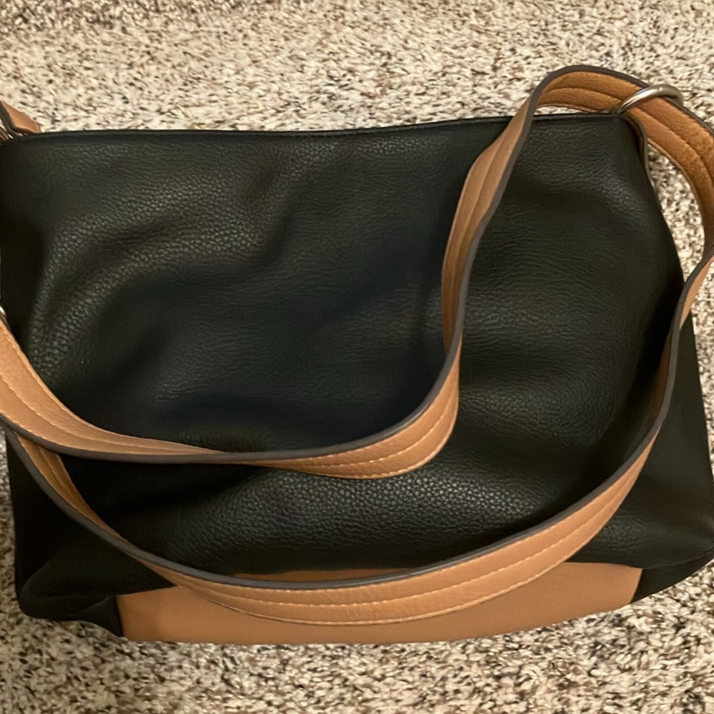 EUC Tyler Rodan bag - Picture 6 of 9